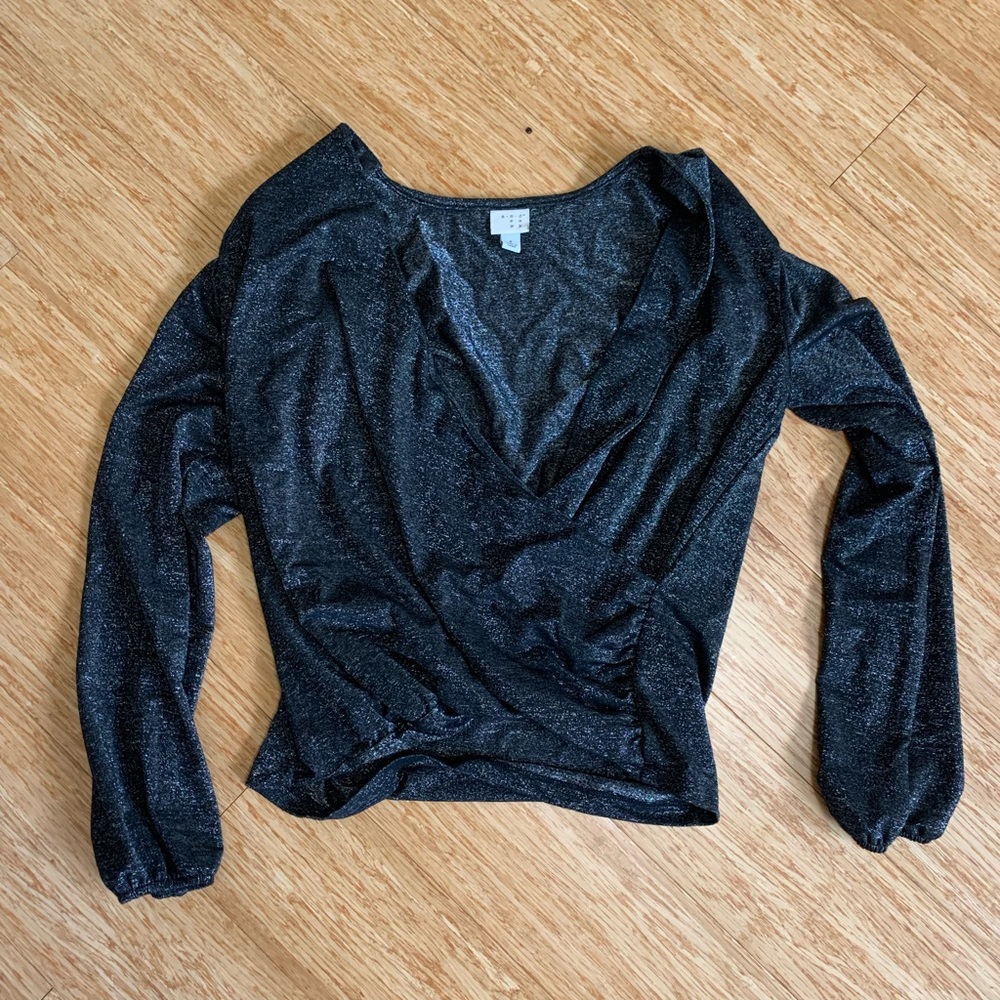 Target Wrap Shirt, size small